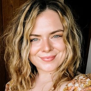 Meet your Posher, Cortney